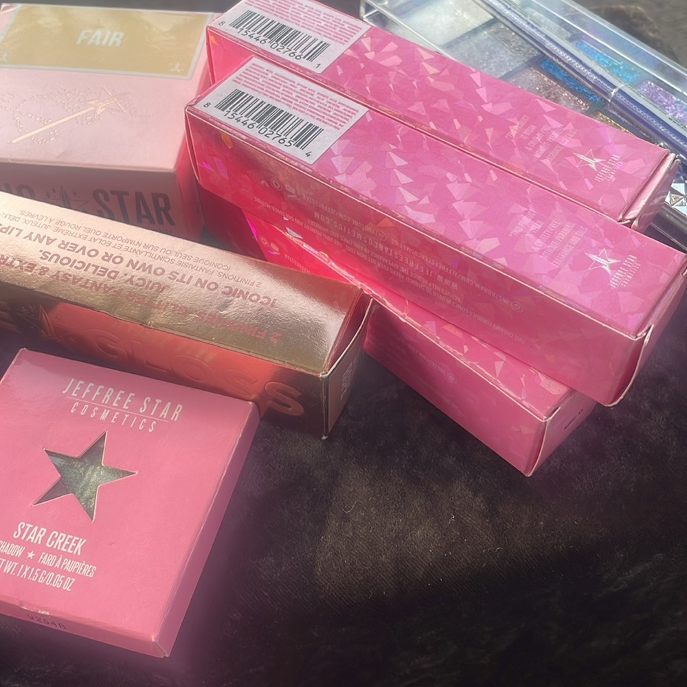 Jeffree Star Cosmetic Lot: Magic Star Concealer, Eyeshadow, Powder, Gloss NEW - Picture 8 of 13
